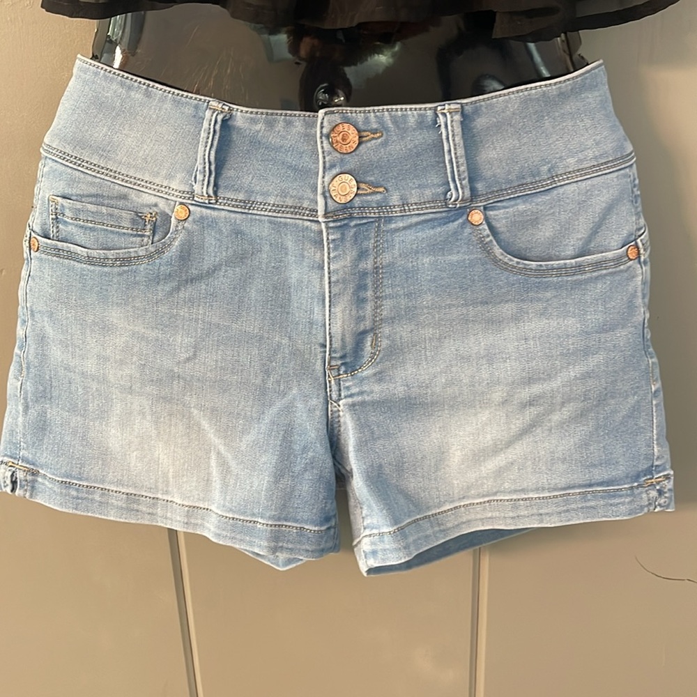 GUESS Shorts Denim Jean Vintage Retro Boho Festival Coastal Cowgirl Western